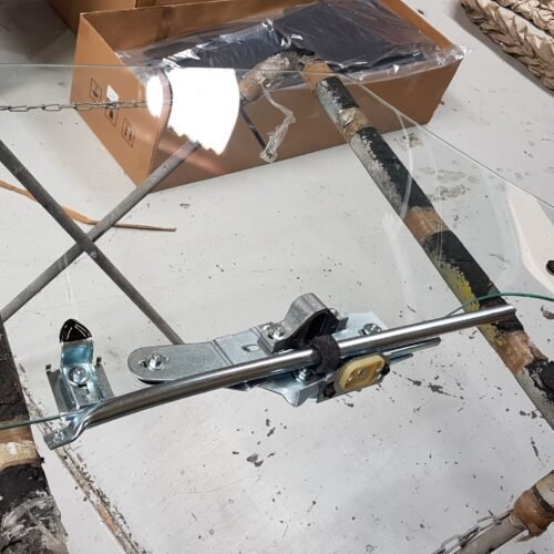 Chevelle 1970-1972 Left Hand Door Window Glass Complete